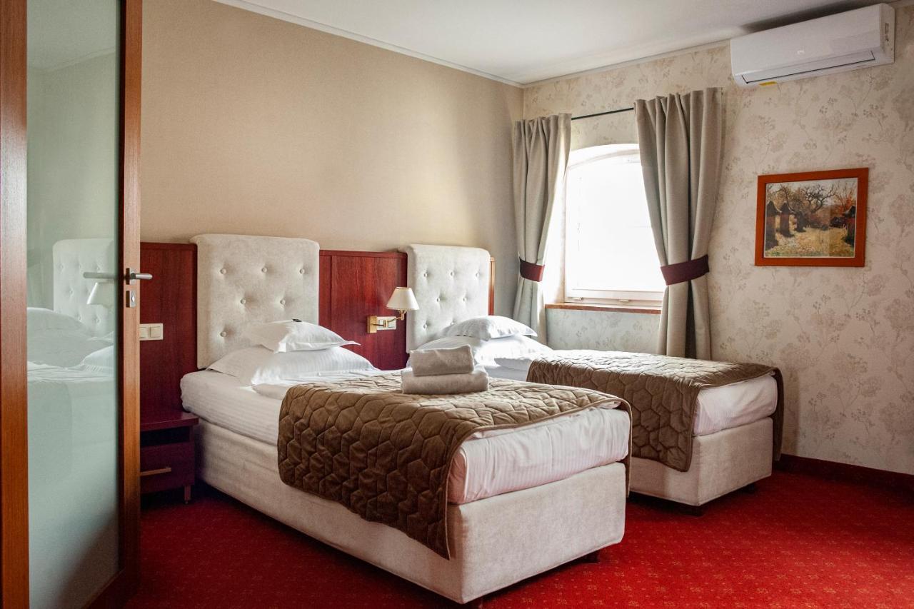 Hotel Spichlerz Lubawa Kültér fotó