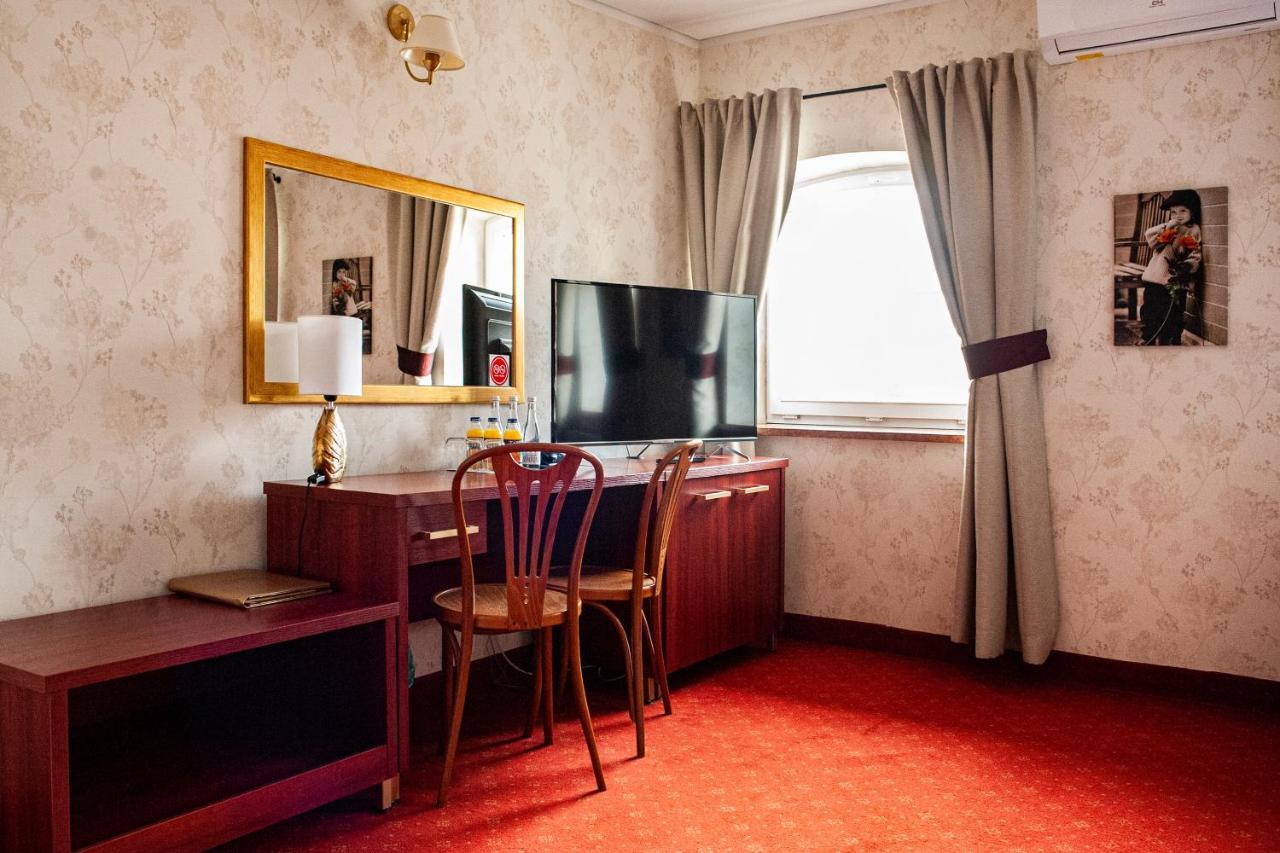 Hotel Spichlerz Lubawa Kültér fotó