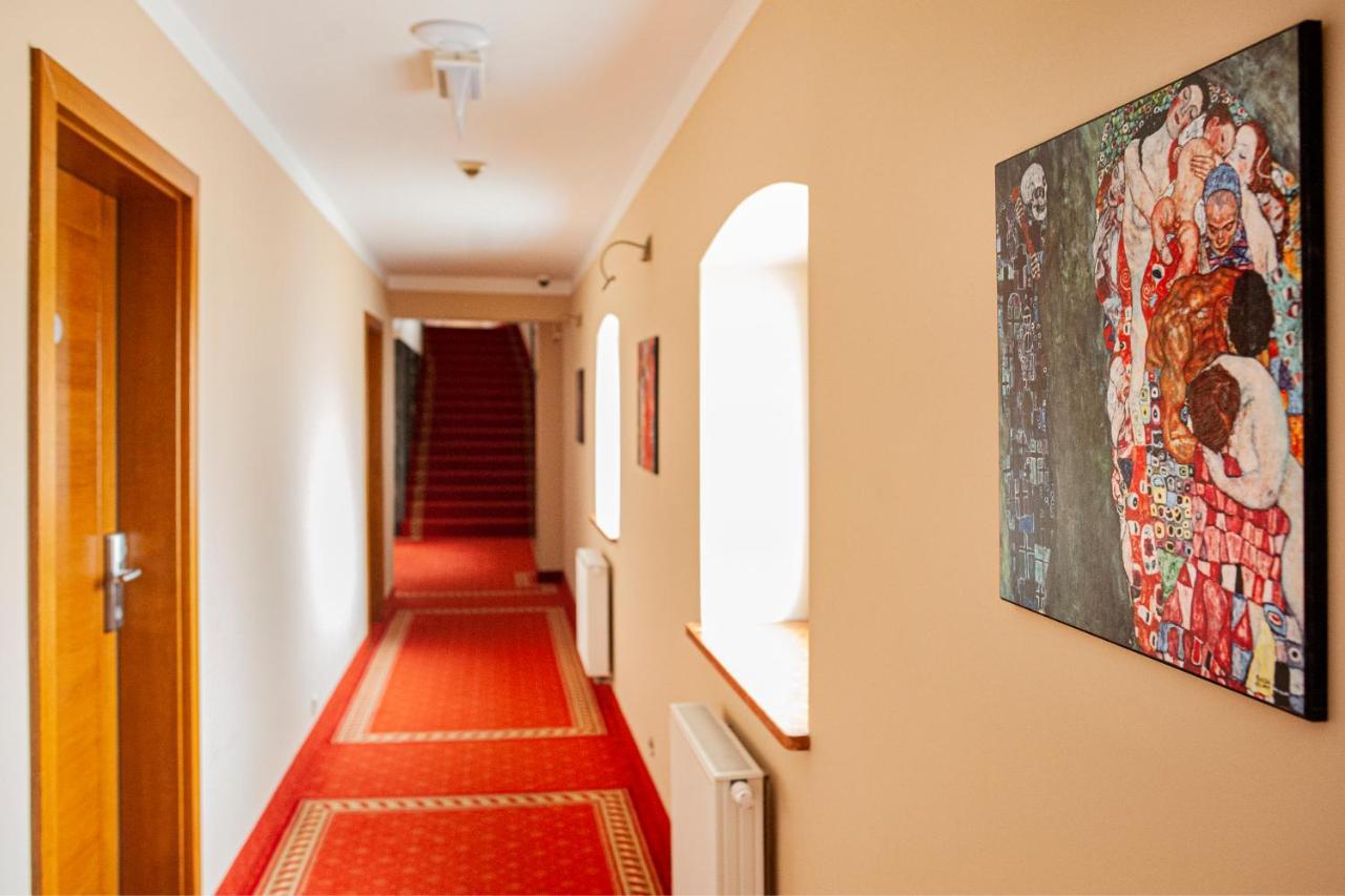 Hotel Spichlerz Lubawa Kültér fotó