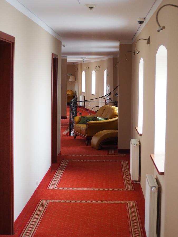 Hotel Spichlerz Lubawa Kültér fotó